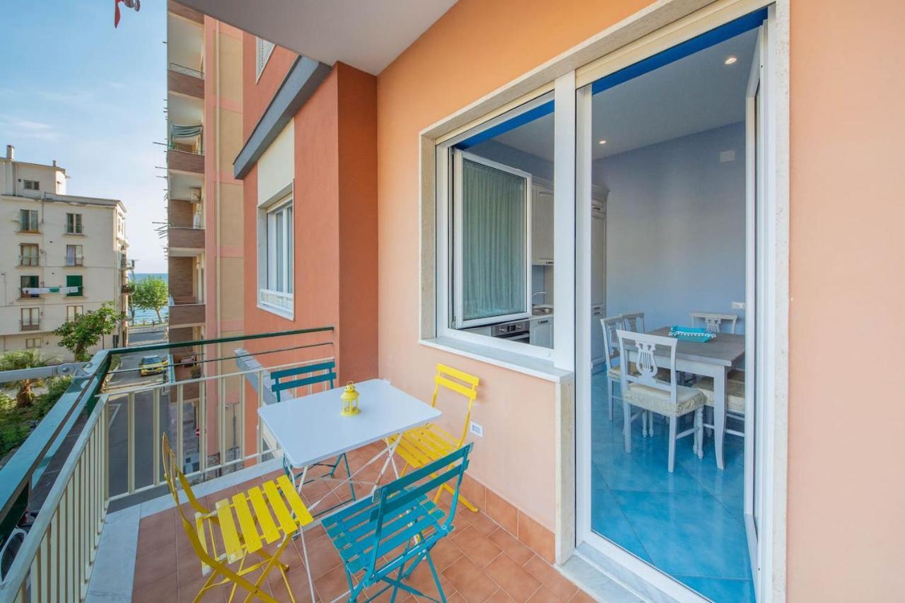 La Casa Del Poeta - Appartamento Positano Maiori Exterior foto